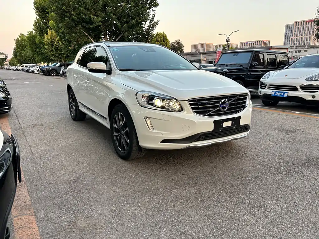 Volvo XC60 — миниатюра 3