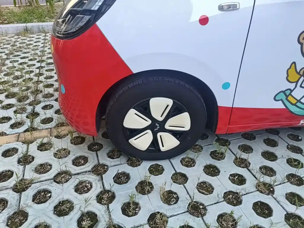 Wuling MINIEV — миниатюра 23