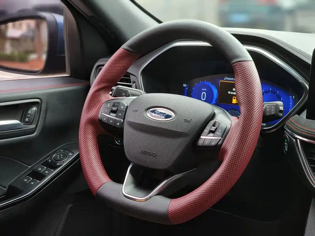 Ford Escape 2020 EcoBoost 245 ST-LINE
