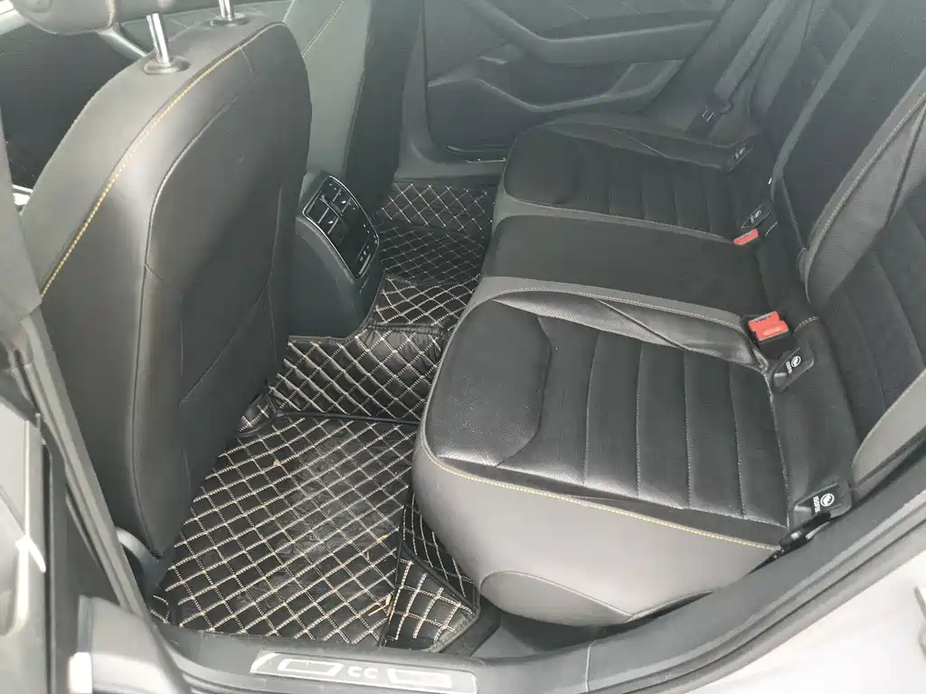 Volkswagen CC — миниатюра 9