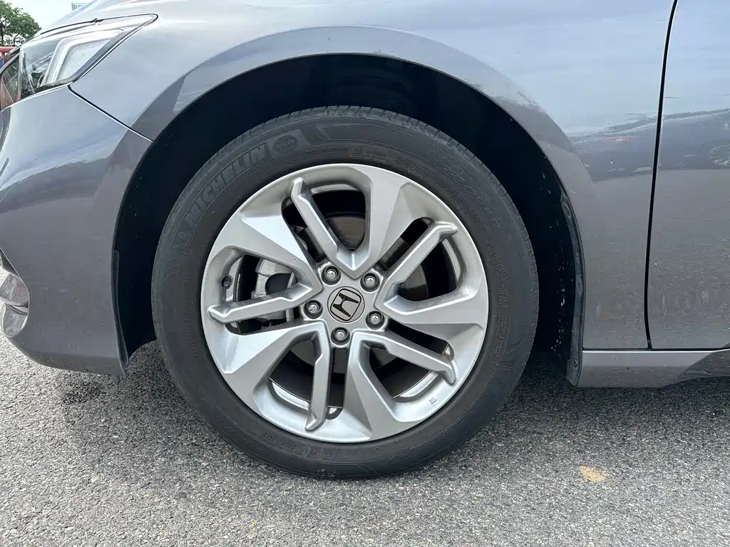 Honda Accord — миниатюра 11