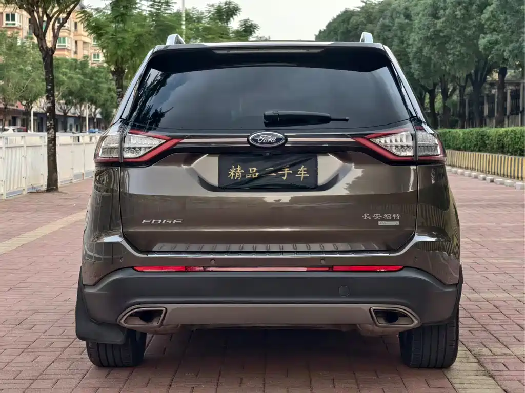 Ford Edge — миниатюра 7