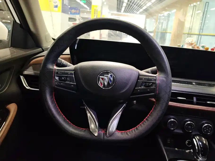 Buick Verano — миниатюра 15