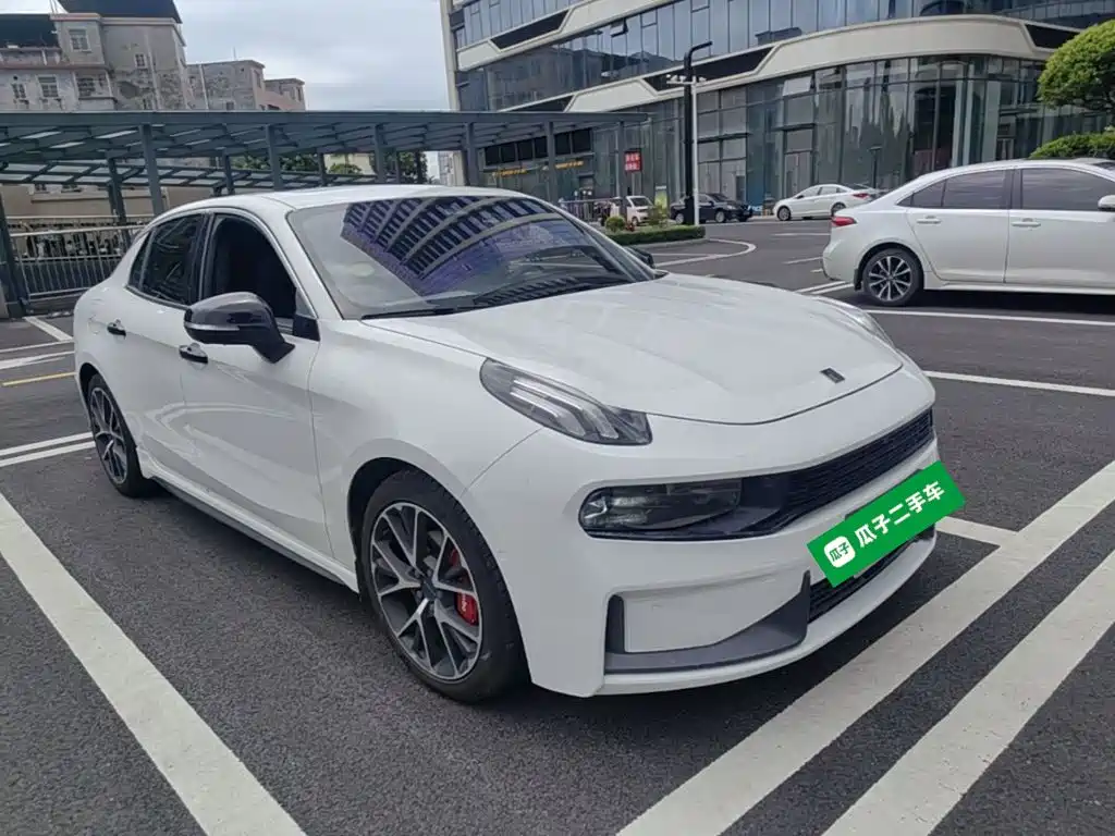 Lynk & Co 03 — миниатюра 4
