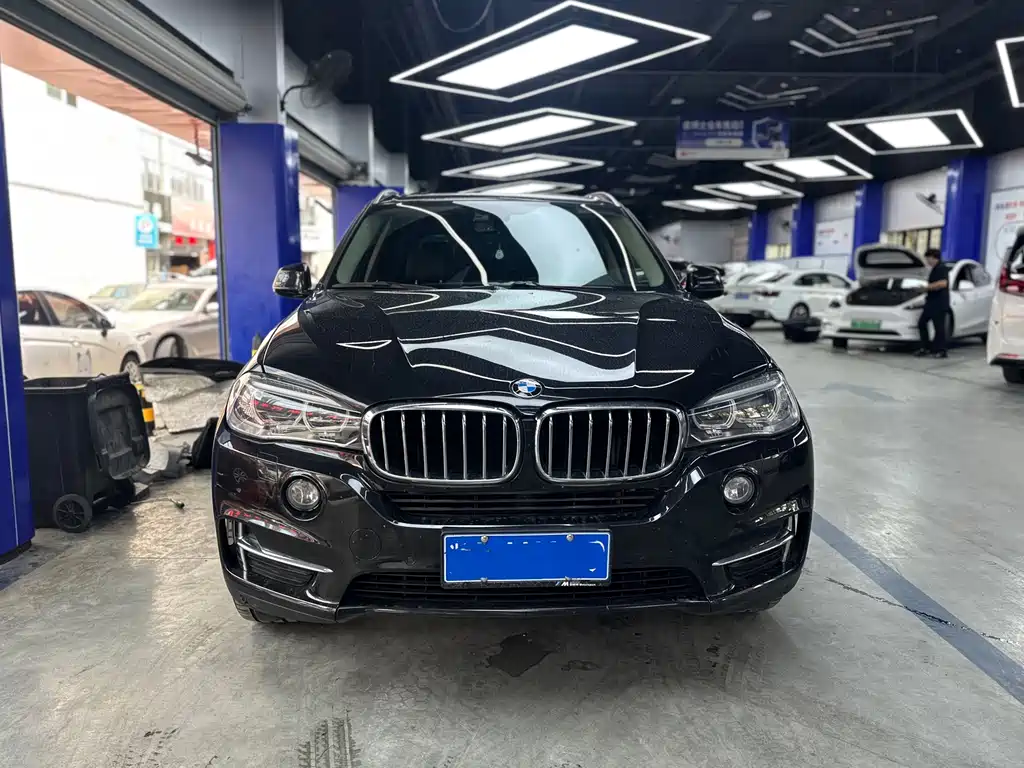 BMW X5 (Import) — миниатюра 2