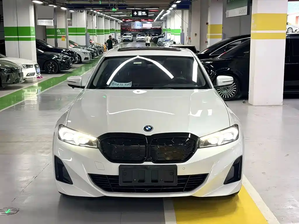 BMW i3 2022 eDrive 35 L