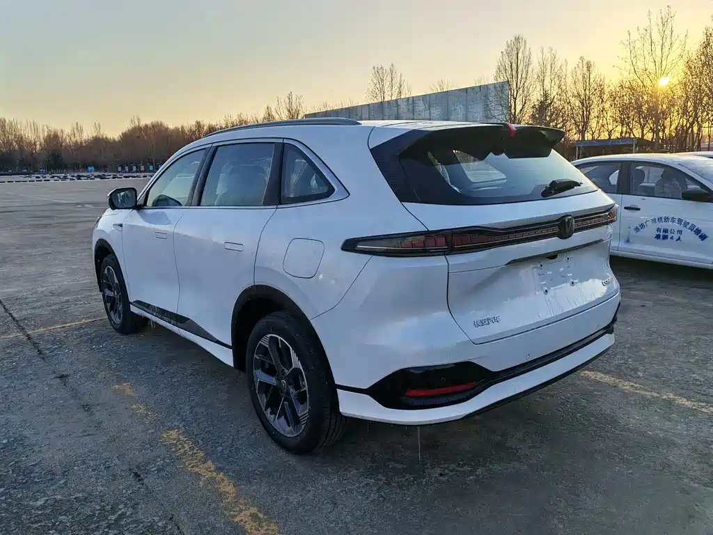 CHANGAN CS75 PLUS