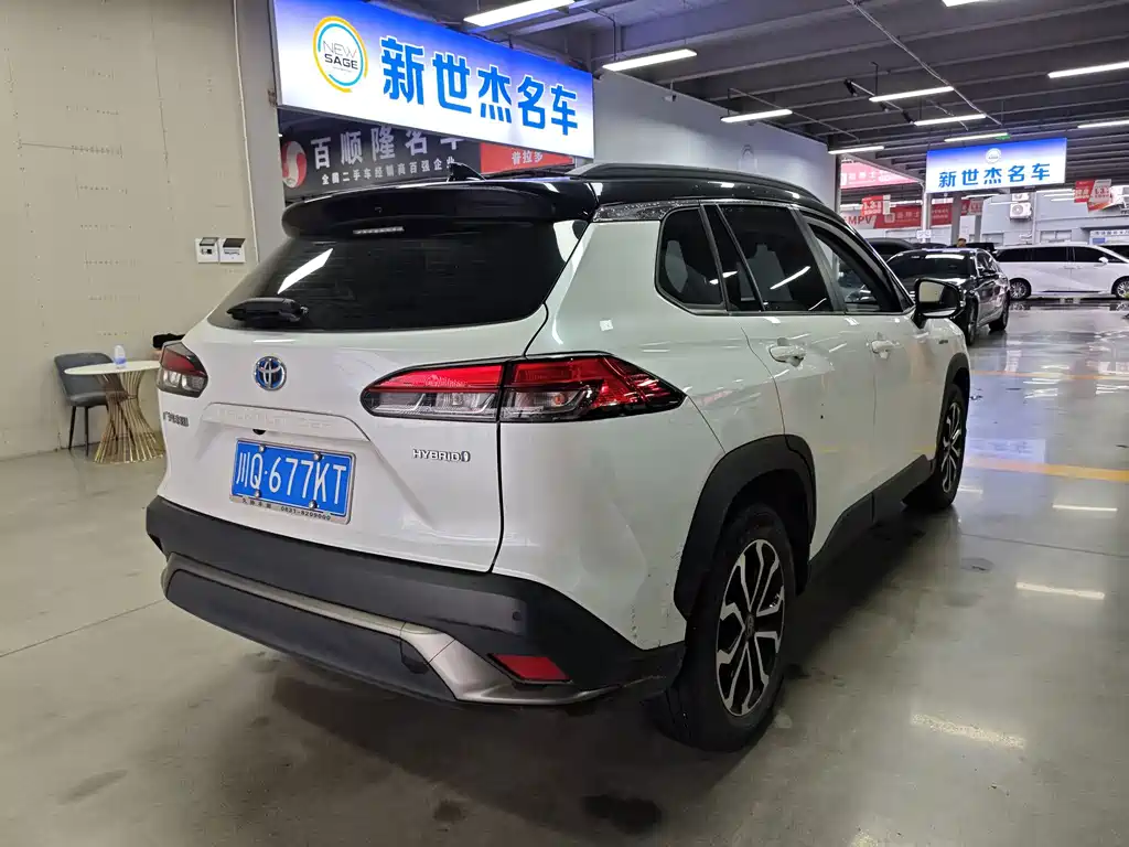 Toyota Frontlander — миниатюра 8