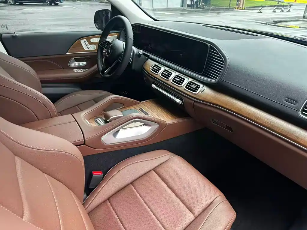 Mercedes-Benz GLE (Import) — миниатюра 15