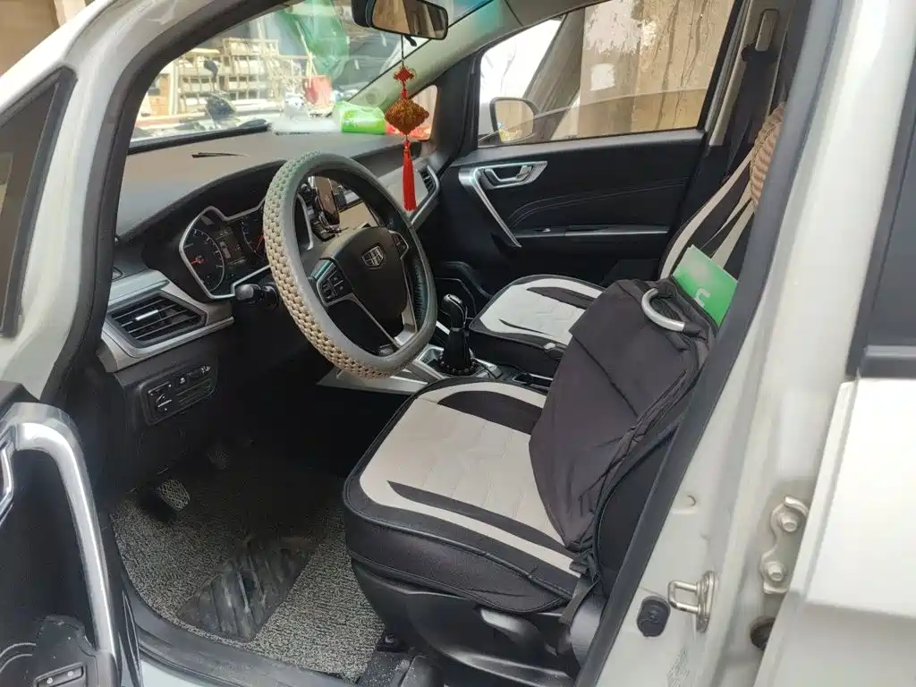 Geely Vision X3 — миниатюра 16