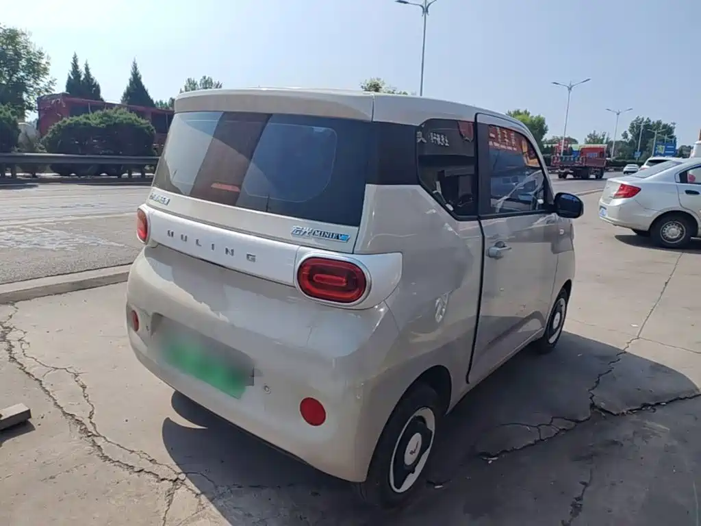 Wuling MINIEV — миниатюра 7