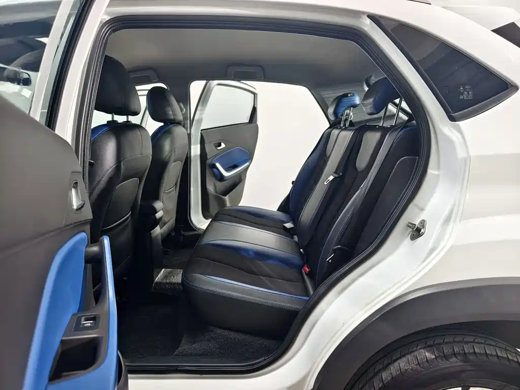 Chery New Energy Tiggo 3xe — миниатюра 12