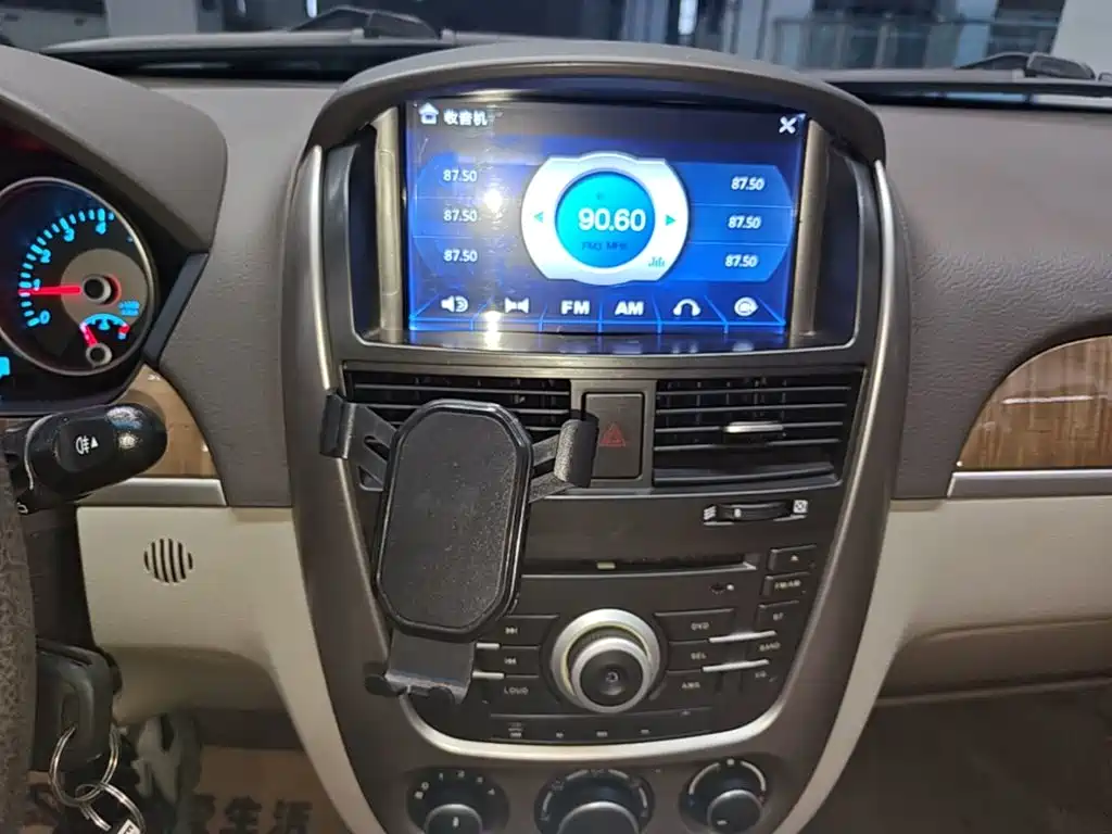 Buick Excelle — миниатюра 13