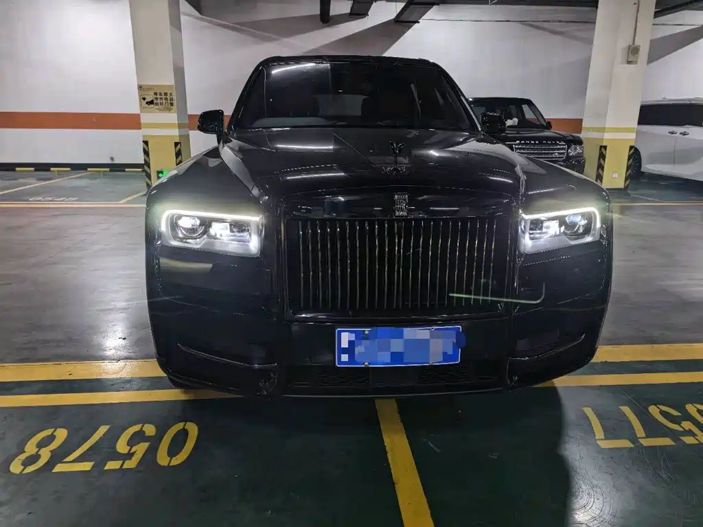 Rolls-Royce Cullinan — миниатюра 3