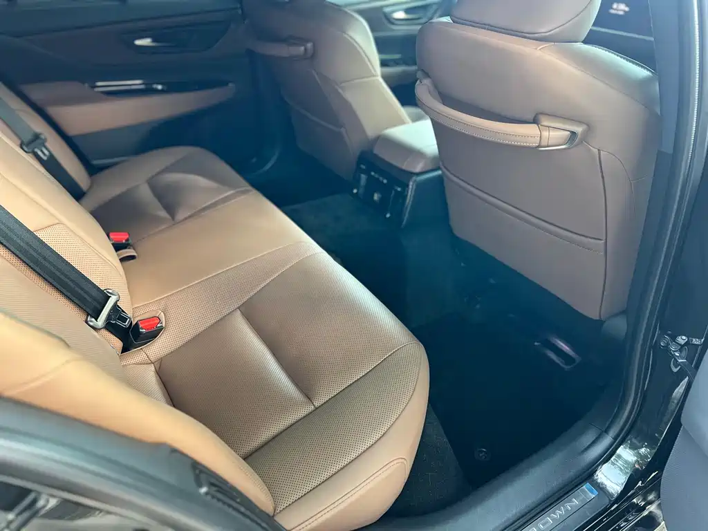 Toyota Crown 2024 2.5L