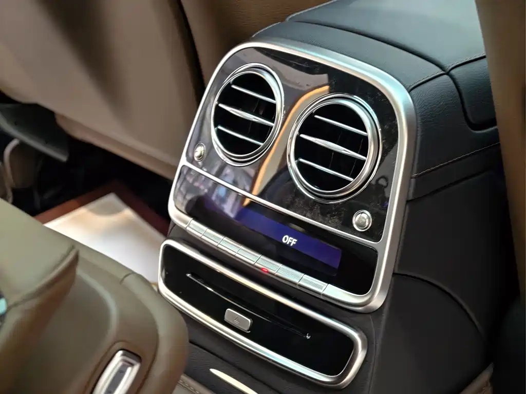 Mercedes-Benz S-Class — миниатюра 11