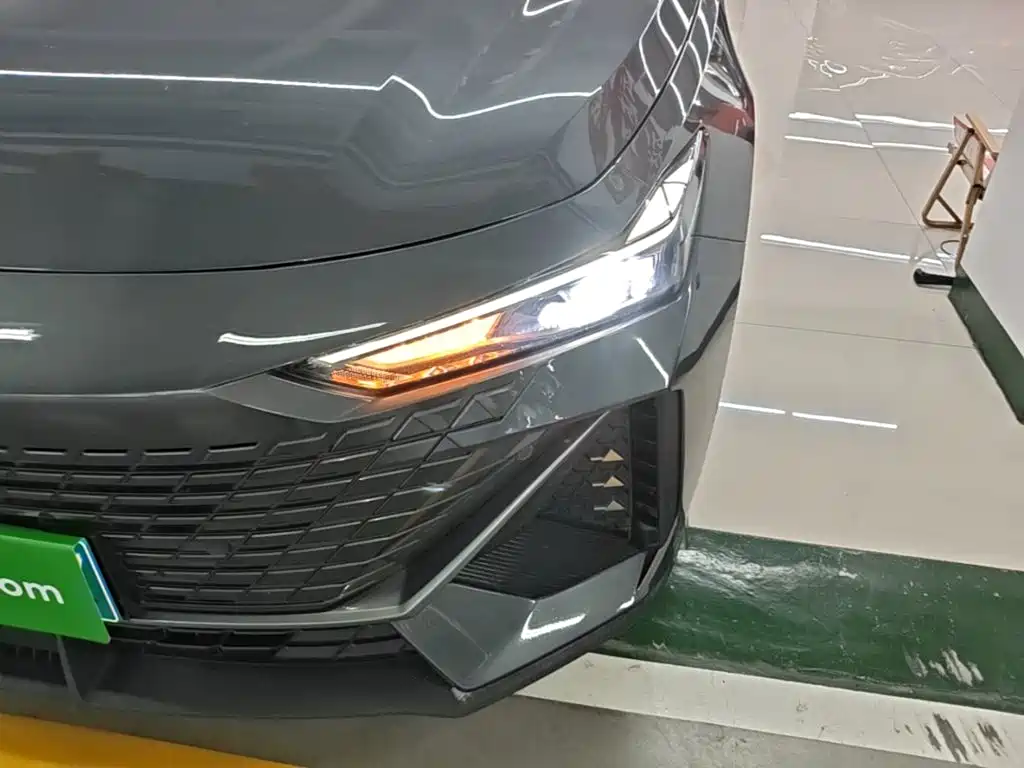 Changan UNI-V — миниатюра 24