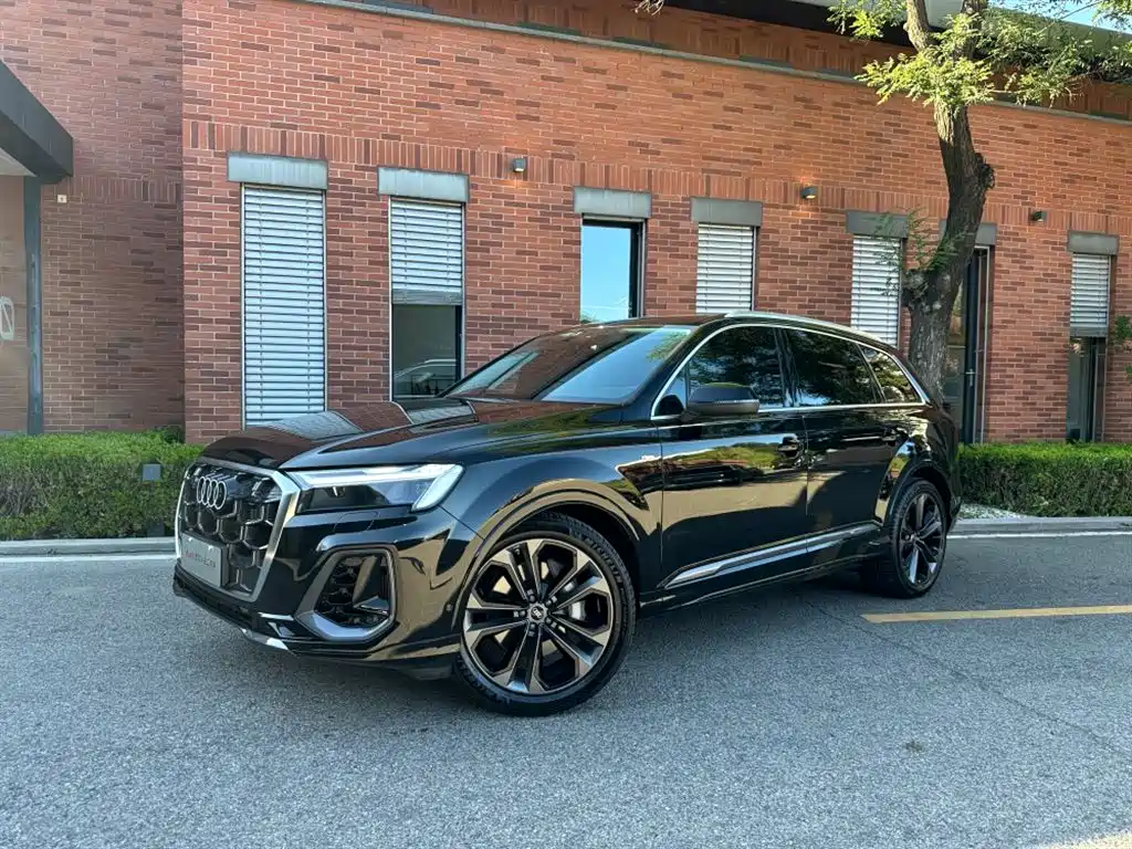 Audi Q7 2026 55 TFSI quattro S line Sport