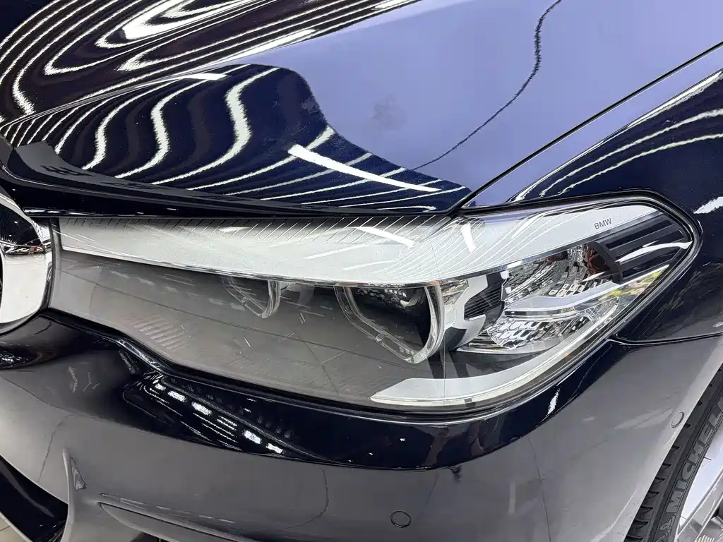 BMW 5 Series (Import) — миниатюра 10