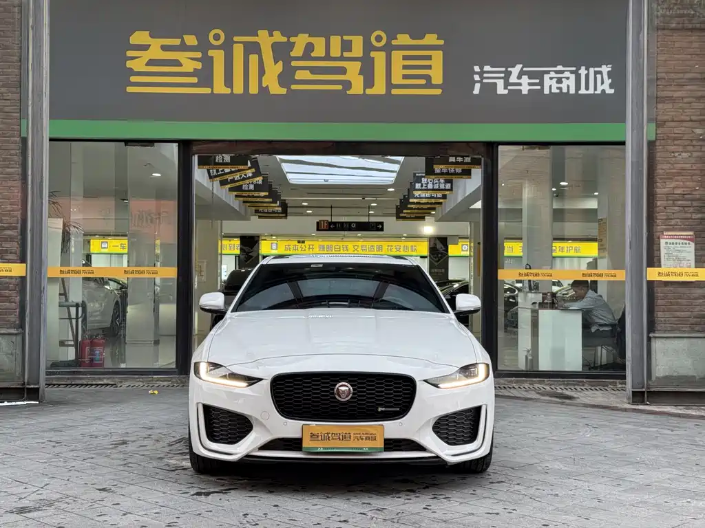 Jaguar XEL — миниатюра 2