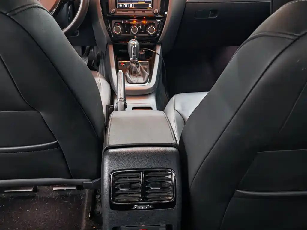Volkswagen Sagitar — миниатюра 10