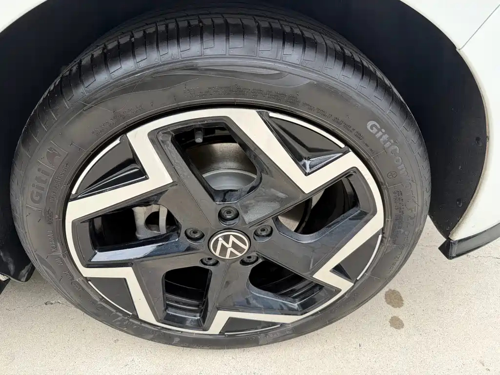 Volkswagen Golf — миниатюра 14