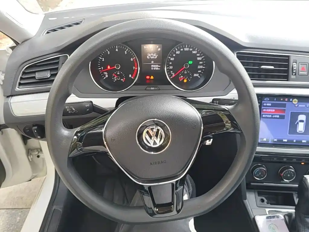 Volkswagen Lamando — миниатюра 11