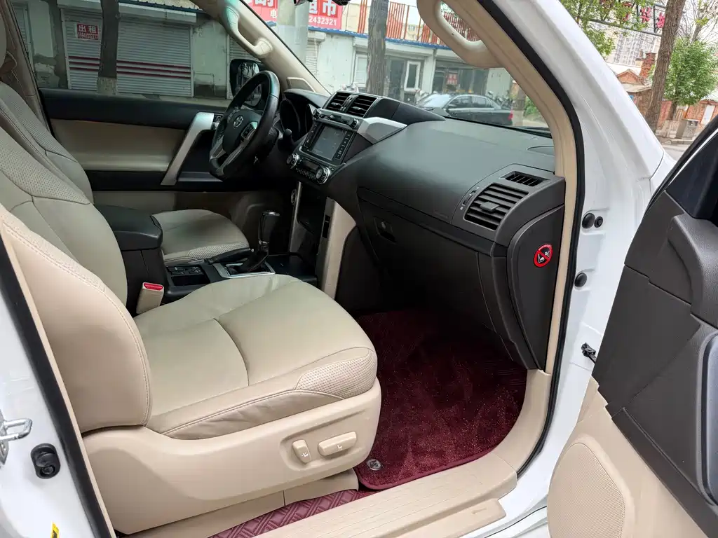 Toyota Land Cruiser Prado 2010 4.0L AT TX-L