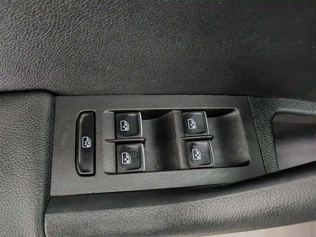 Skoda Octavia 2017 1.6L AT