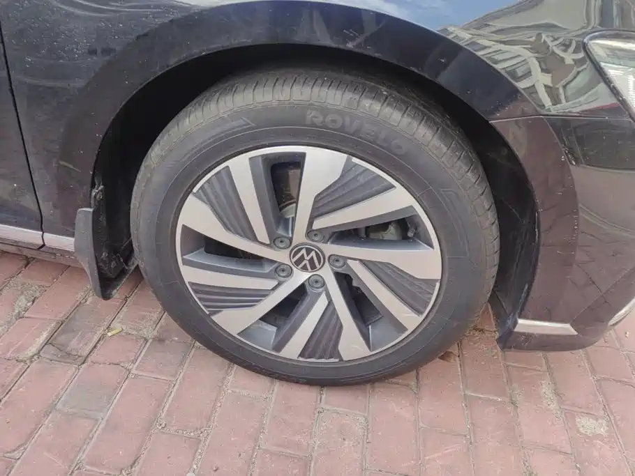 Volkswagen Magotan PHEV — миниатюра 6
