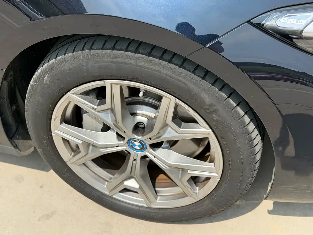 BMW i3 2024 eDrive 35 L