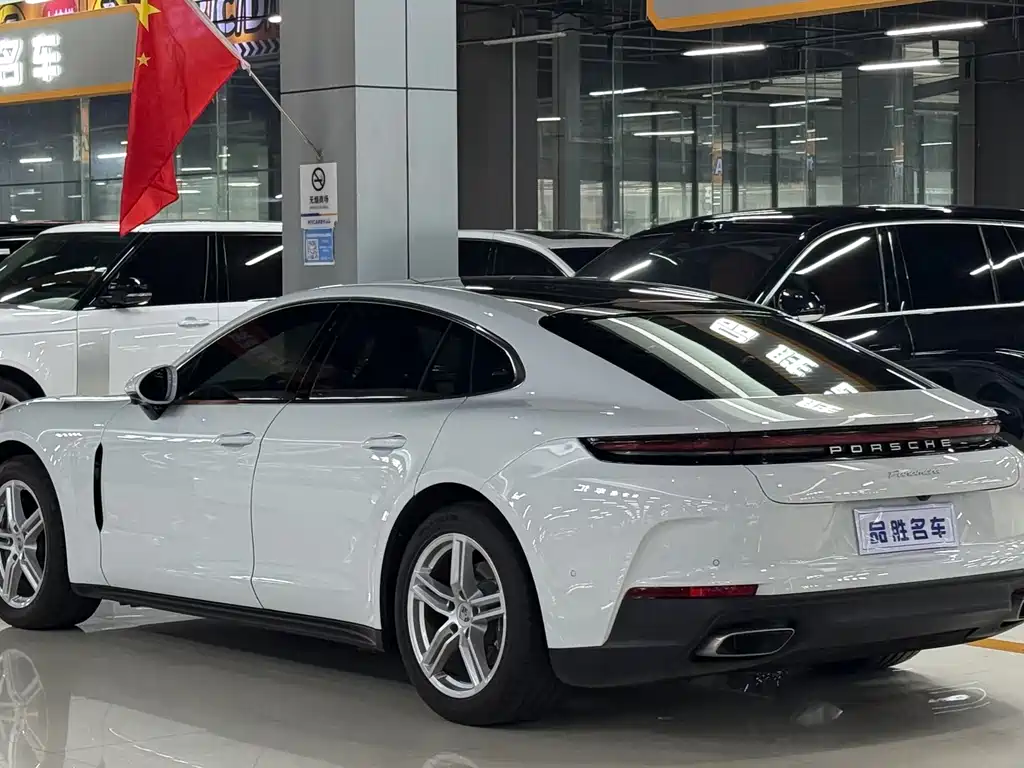 Porsche Panamera — миниатюра 3