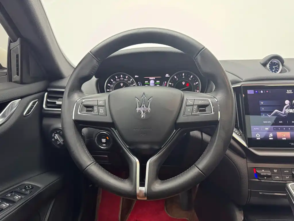 Maserati Ghibli — миниатюра 9
