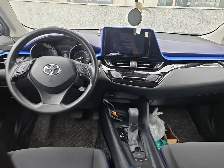 Toyota C-HR — миниатюра 12