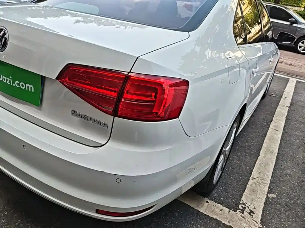 Volkswagen Sagitar — миниатюра 8