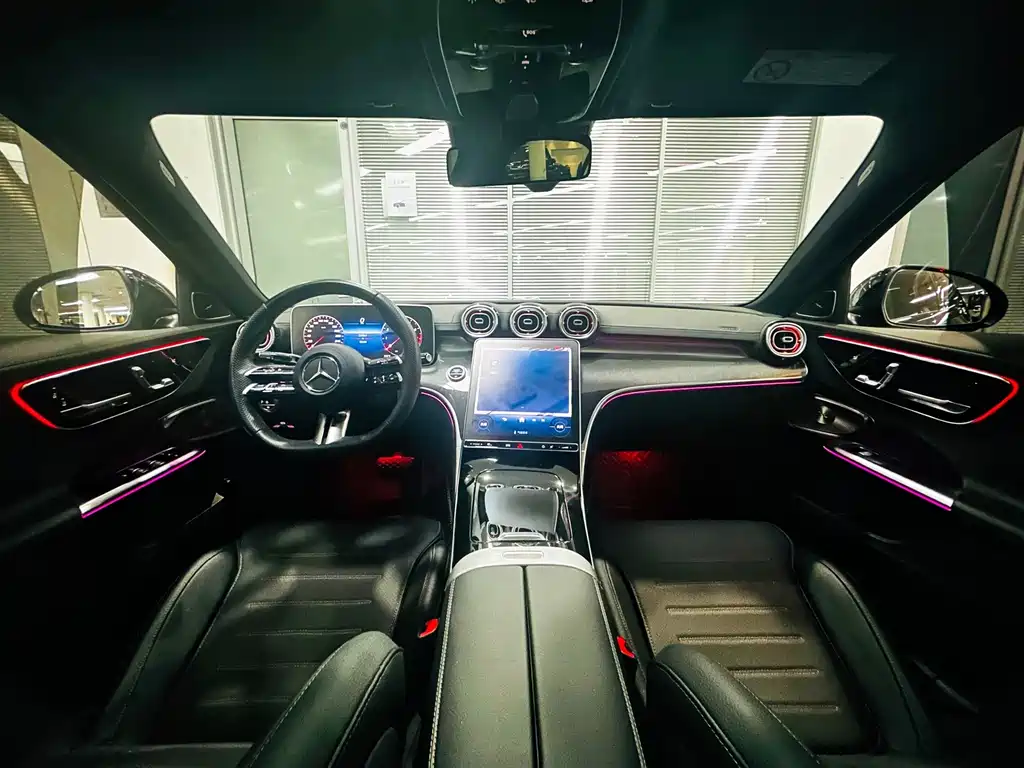 Mercedes-Benz C-Class — миниатюра 11