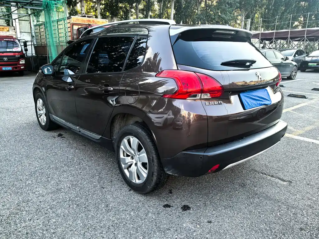 Peugeot 2008 — миниатюра 5