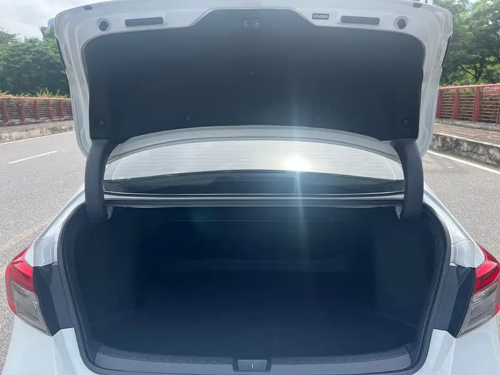 Honda Civic — миниатюра 9