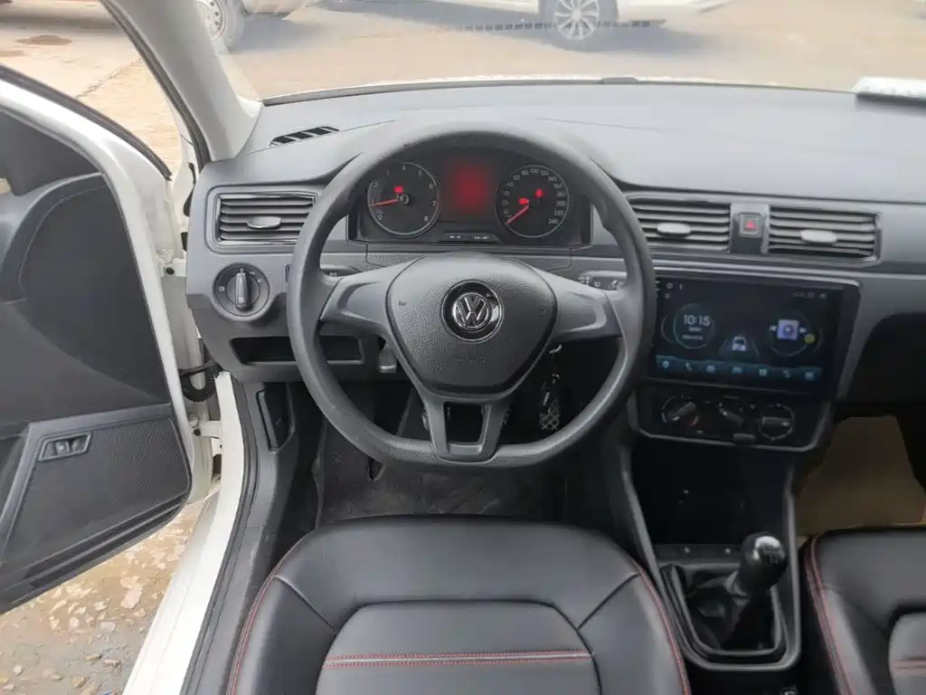 Volkswagen Santana — миниатюра 11