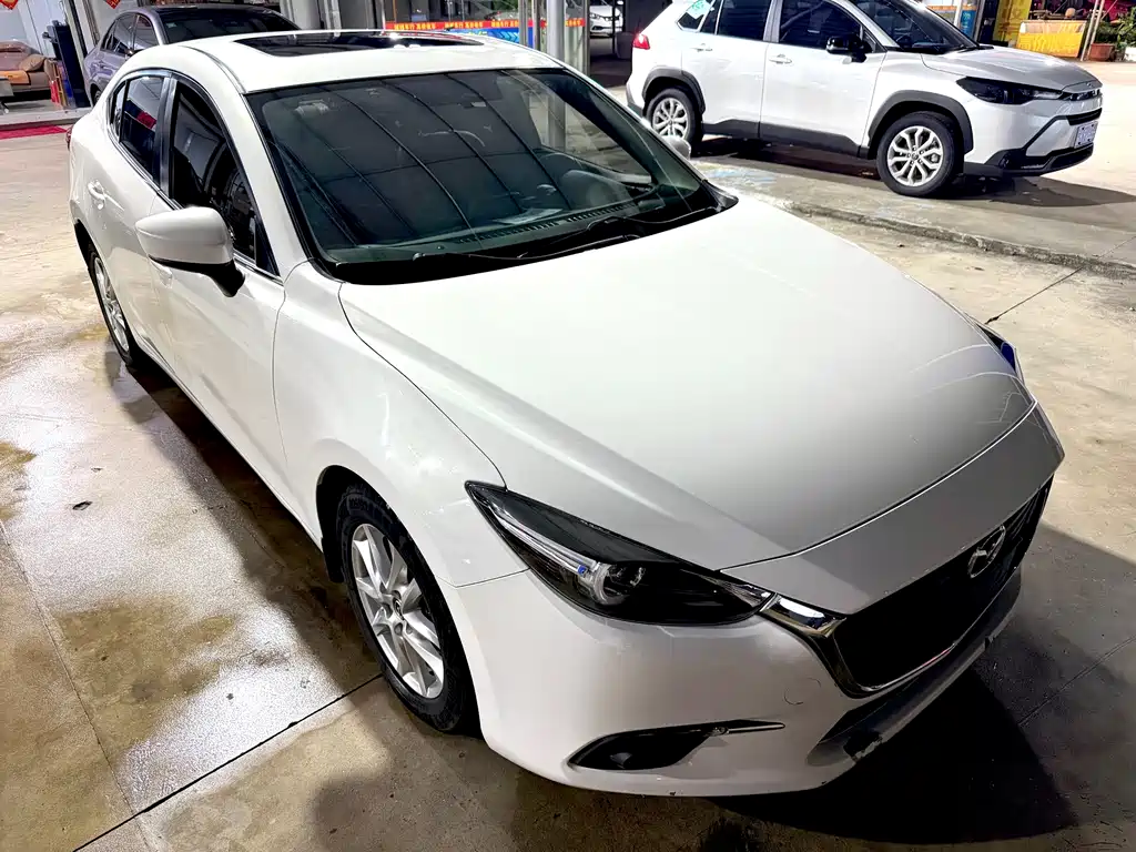 Mazda 3 Axela 2018