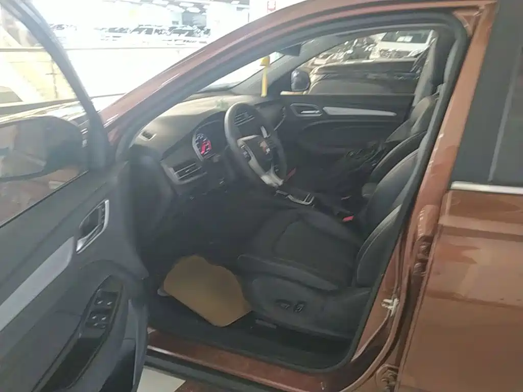 Roewe RX3 — миниатюра 16