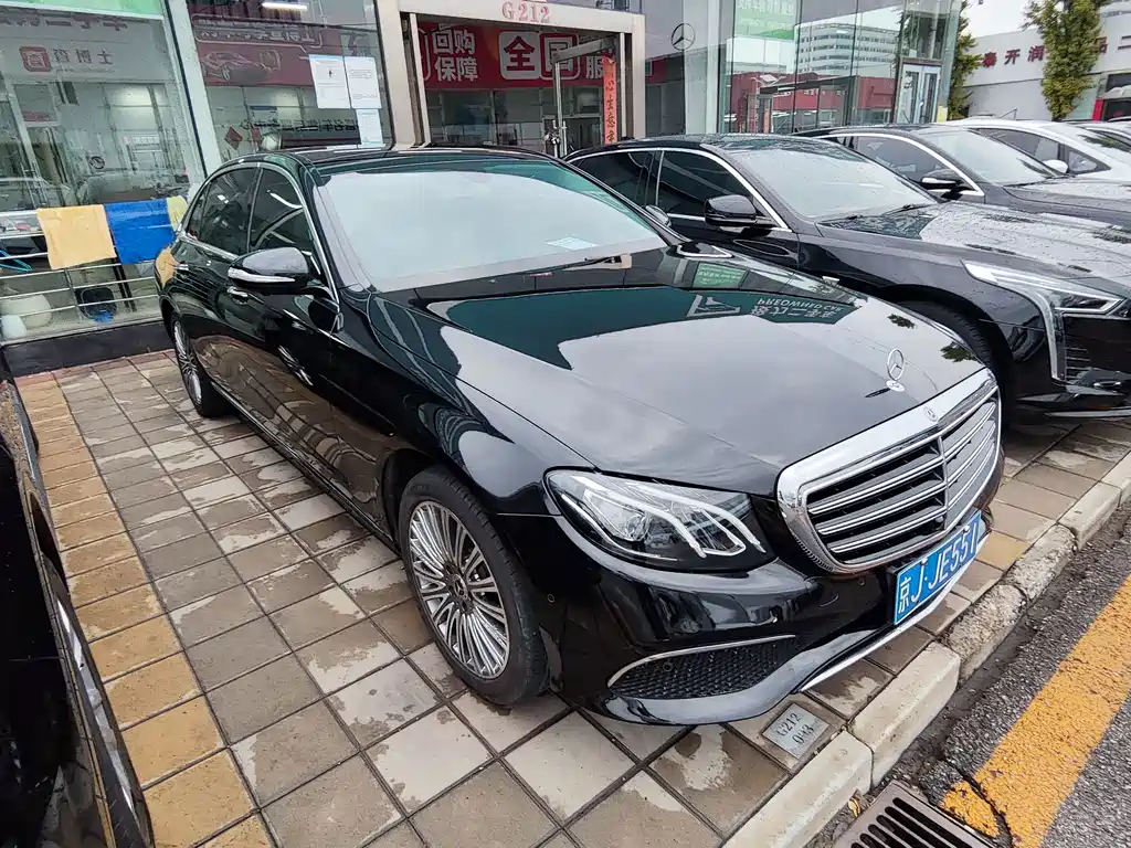 Mercedes-Benz E-Class — миниатюра 3
