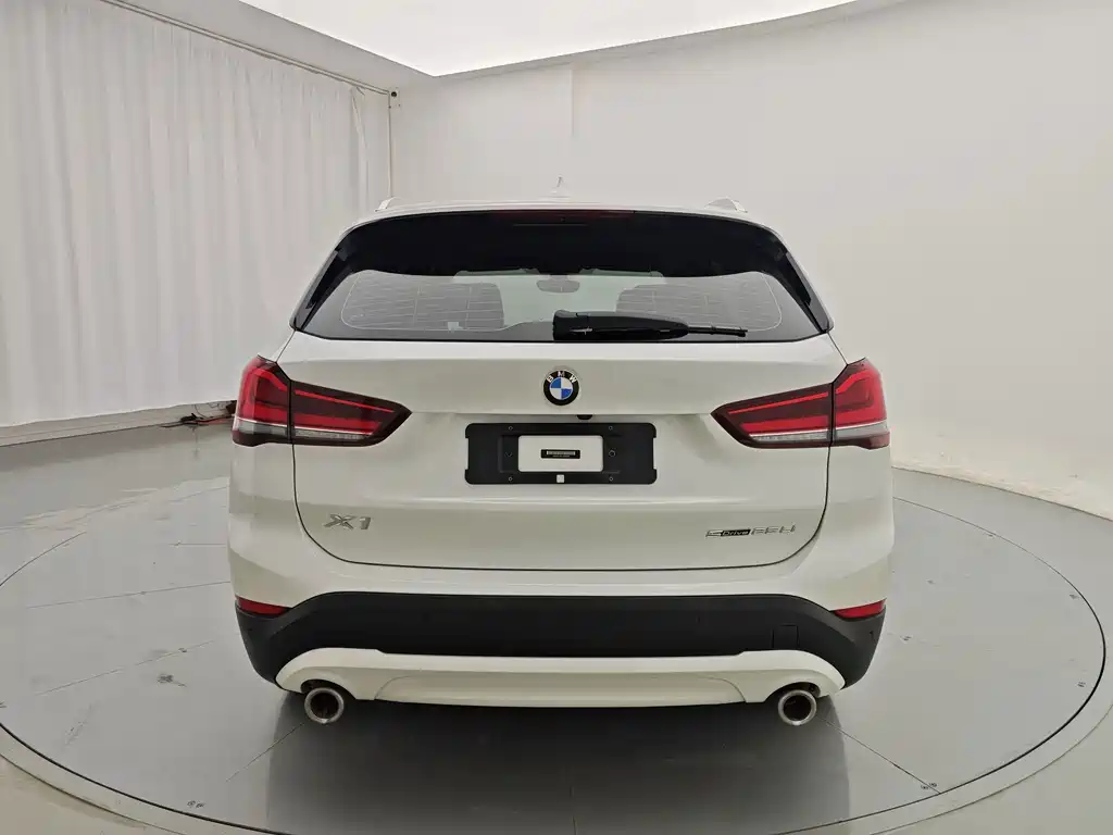 BMW X1 — миниатюра 8