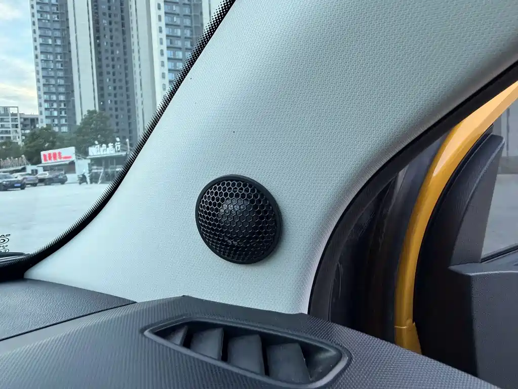 Roewe Clever — миниатюра 13