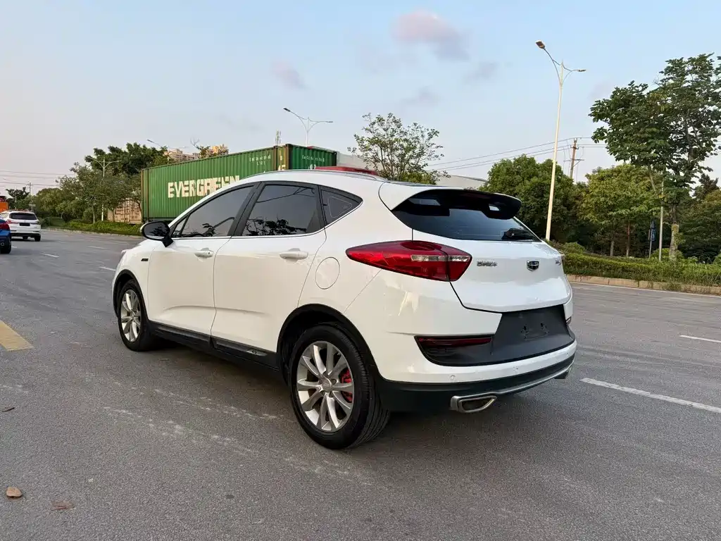 Geely Emgrand GS — миниатюра 6