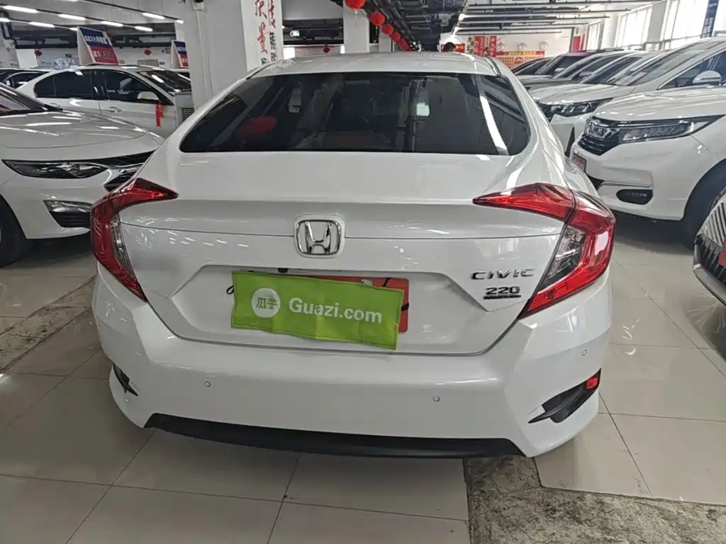 Honda Civic — миниатюра 6