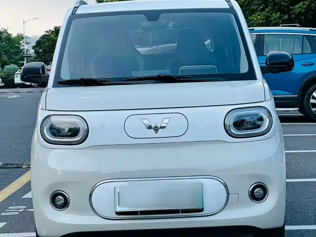 Wuling MINIEV — миниатюра 3