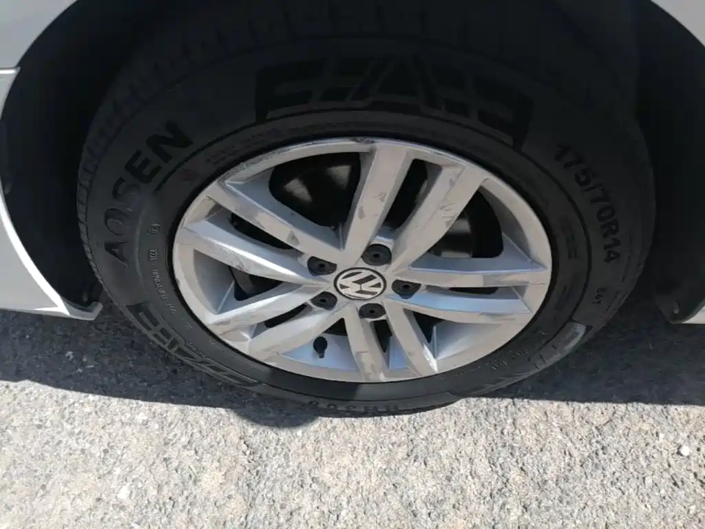 Volkswagen Jetta — миниатюра 23