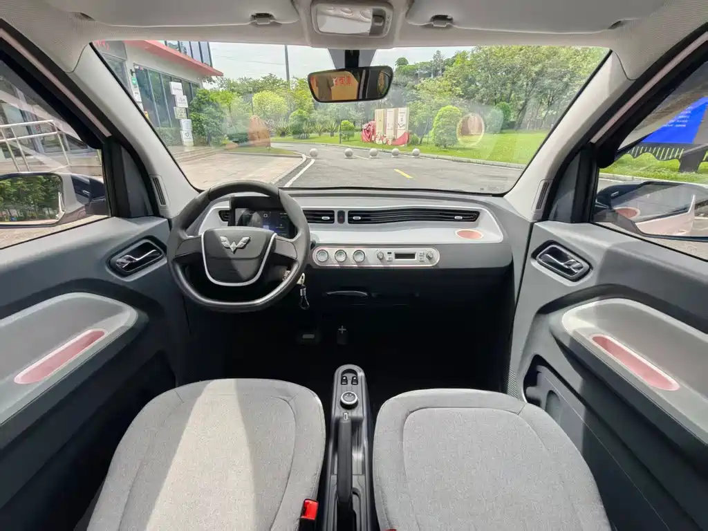 Wuling MINIEV — миниатюра 11