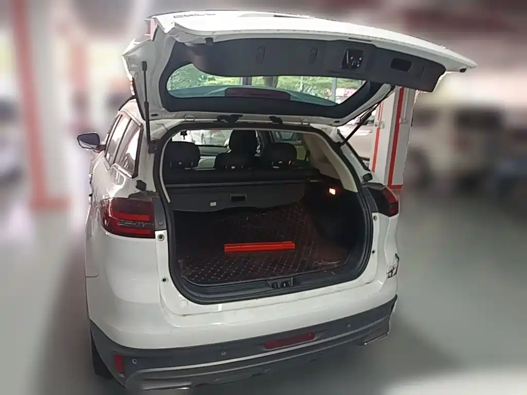 Geely Boyue — миниатюра 24